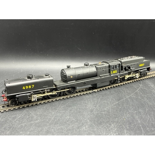 38 - Kit-built OO gauge Beyer Garratt LMS #4987 articulated locomotive, Tested Runner 
(NNNNg)
2-6-0 0-6-... 