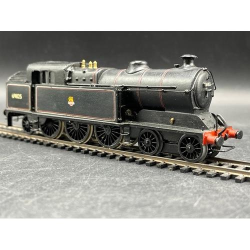 40 - Two Kit-built OO gauge early crest BR Steam locomotive, 4-6-2 Tested Runner 
(1000g)
BR LNE 4-6-2T 6... 