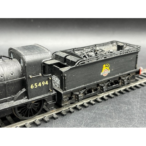 40 - Two Kit-built OO gauge early crest BR Steam locomotive, 4-6-2 Tested Runner 
(1000g)
BR LNE 4-6-2T 6... 