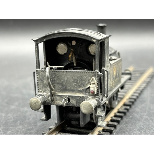 41 - Two Kit-built OO gauge early crest Steam locomotives, Tested Runners
(700g)
Ivatt/Gresley GNR Class ... 