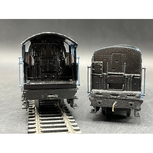 42 - Kit-built OO gauge Class A1 4-6-2 60130 