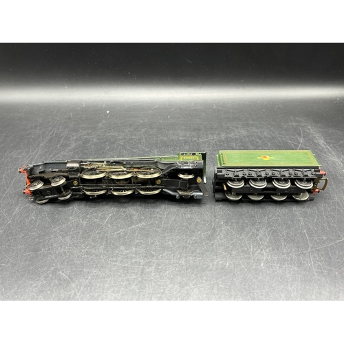 45 - Kit-built OO gauge Class A1 4-6-2 #60504 'Mons Meg' locomotive Green livery late crest, Tested Runne... 