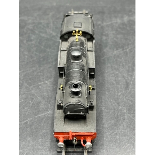 47 - Two Kit-built OO gauge late crest locomotives, Tested Runners
(900g)
SR Z Class 0-8-0T No 30952 with... 