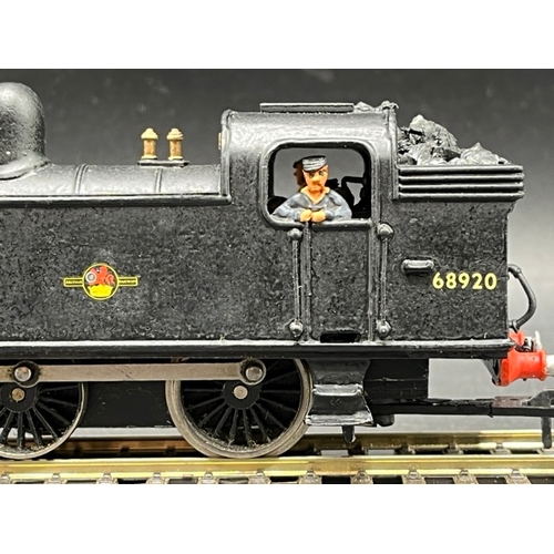 47 - Two Kit-built OO gauge late crest locomotives, Tested Runners
(900g)
SR Z Class 0-8-0T No 30952 with... 