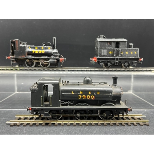 53 - Three Kit-built/modified OO gauge LNER tank locomotives, each Tested Runner
(600g)
Class J52 LNER 39... 