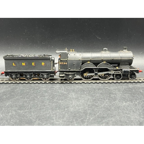 54 - Kit-built OO gauge Class C1 Atlantic 4-4-2 LNER #3294 locomotive, Tested Runner 
(650g)
Metal constr... 