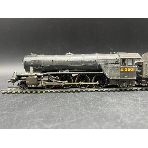 57 - Hornby modified OO gauge LNER 2-8-2 Class P1 Mikado locomotive #2393, Tested Runner 
(400g)
Tested R... 