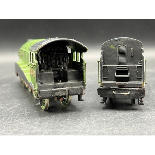 61 - Kit-built OO gauge LNER Class B17 4-6-0 'City of London' #2870 locomotive, Tested Runner 
(600g)
Als... 