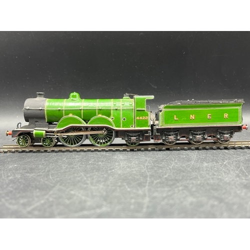 64 - Kit-built OO gauge Class Ivatt H2 Atlantic 4-4-2 LNER #4422 locomotive, Tested Runner 
(400g)
Few lo... 