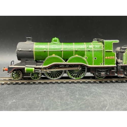 64 - Kit-built OO gauge Class Ivatt H2 Atlantic 4-4-2 LNER #4422 locomotive, Tested Runner 
(400g)
Few lo... 