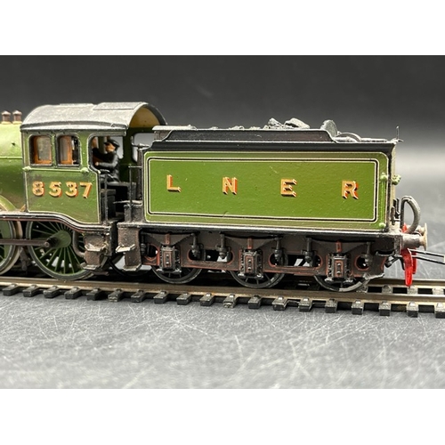 65 - Kit-built OO gauge LNER Class B12 4-6-0 #8537 locomotive, Tested Runner 
(600g)
Tested smooth runner... 