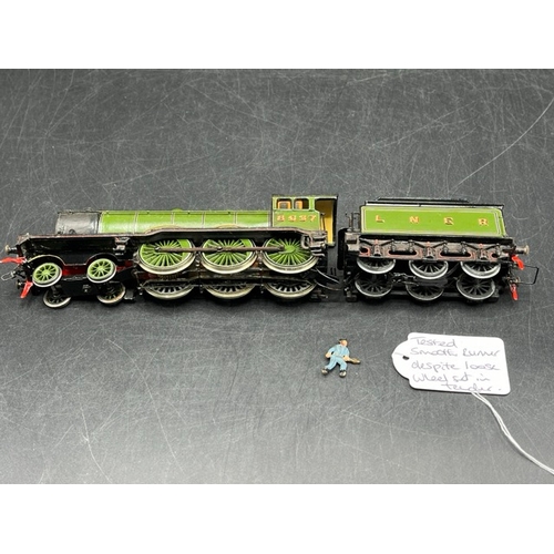 65 - Kit-built OO gauge LNER Class B12 4-6-0 #8537 locomotive, Tested Runner 
(600g)
Tested smooth runner... 