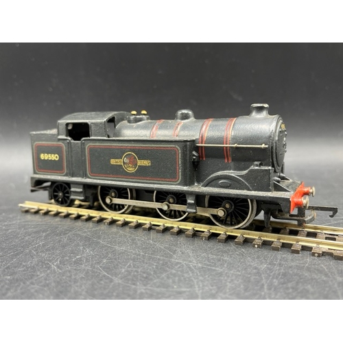 22 - Two Wrenn OO Steam Locomotives, one Tested Runner
(1100g)
Wrenn W2216 Class N2 0-6-2T 69550 in BR Li... 