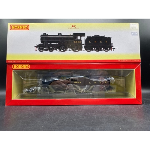 121 - Hornby R3233 Class D16/3 4-4-0 8825 in LNER Black
(550g)
Boxed and appears to be undisturbed from pa... 