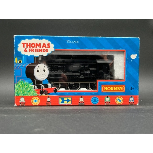 123 - Thomas & Friends Hornby and Bachmann locos with Annie & Clarabel, Four tested runners
(1600g)
Hornby... 