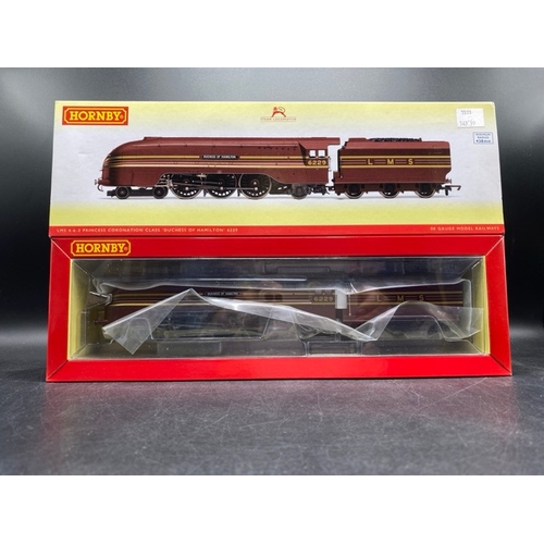 129 - Hornby R3339 Class 8P 4-6-2 Streamlined Coronation 6229 'Duchess of Hamilton' in LMS crimson lake
(6... 