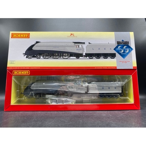 133 - Hornby R3308 Class A4 4-6-2 2511 