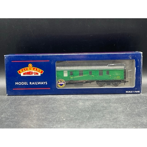 202 - 14 OO gauge Bachmann Rolling Stock, each boxed
(1700g)
Bachmann Branchline 33-850B 30 Ton bogie bols... 