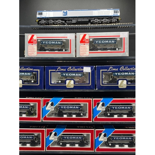 150 - Lima L204804 Class 59 59002 'Yeoman Enterprise' in Foster Yeoman silver and blue, with 11 Yeoman liv... 