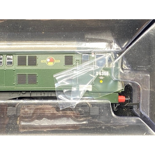 153 - Dapol 4D-012-012 Class 22 D6356 in BR green with small yellow panels and headcode boxes
(800g)
Boxed... 