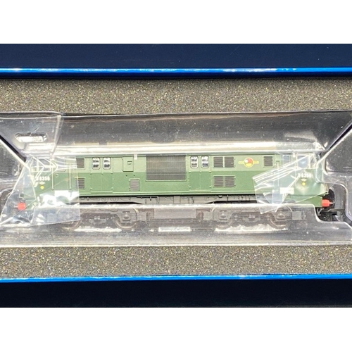 153 - Dapol 4D-012-012 Class 22 D6356 in BR green with small yellow panels and headcode boxes
(800g)
Boxed... 