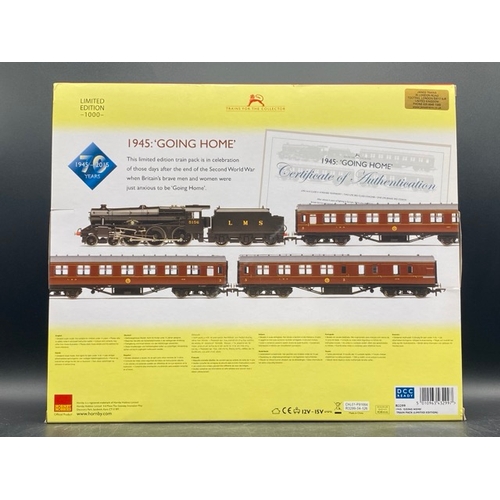 34 - Hornby R3299 'Going Home' train pack - 70th Anniversary of the end of WWII with Black 5 4-6-0 5156 i... 