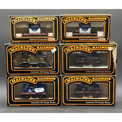 207 - 70 OO gauge Mainline Rolling stock tankers, wagons and vans each boxed
(5200g)
Includes:-
Tank Wagon... 