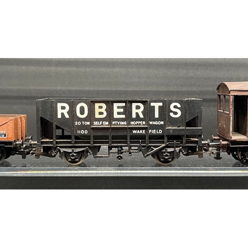 210 - 31 OO gauge Wagons, Vans, Hoppers from various Hornby, Bachmann, Mainline, Airfix, Lima and Farish '... 