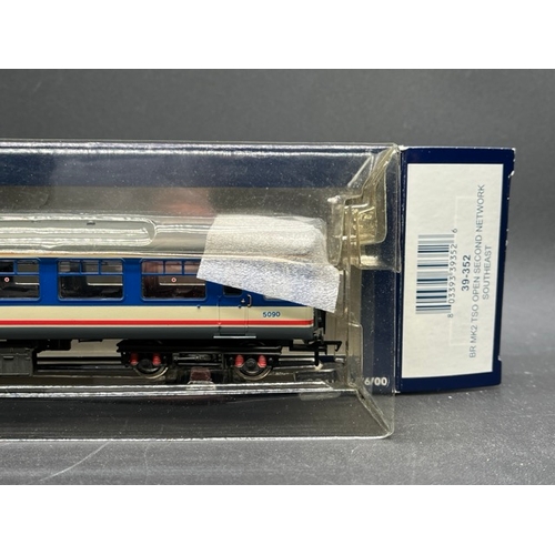 214 - 7 OO gauge Network SouthEast coaches
(1300g)
Bachmann Branchline 39-372 BR Mk2S BSO brake open 2nd N... 