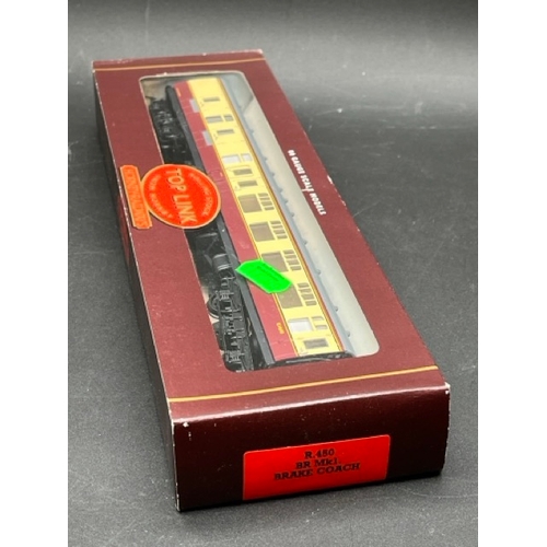 223 - Six OO gauge Hornby boxed 'Top Link' series coaches
(1000g)
Hornby R440 Mk1 BG full brake in BR crim... 