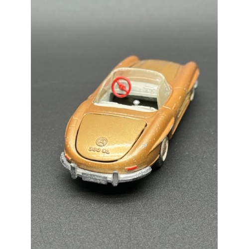 269 - Tekno No.924 Mercedes Benz 300SL - vintage Made in Denmark
(150g)
Missing driver; a few nicks and sc... 