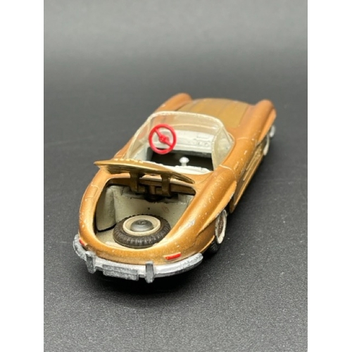 269 - Tekno No.924 Mercedes Benz 300SL - vintage Made in Denmark
(150g)
Missing driver; a few nicks and sc... 