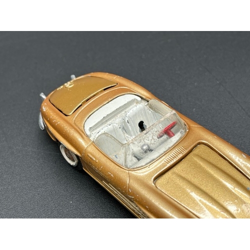 269 - Tekno No.924 Mercedes Benz 300SL - vintage Made in Denmark
(150g)
Missing driver; a few nicks and sc... 