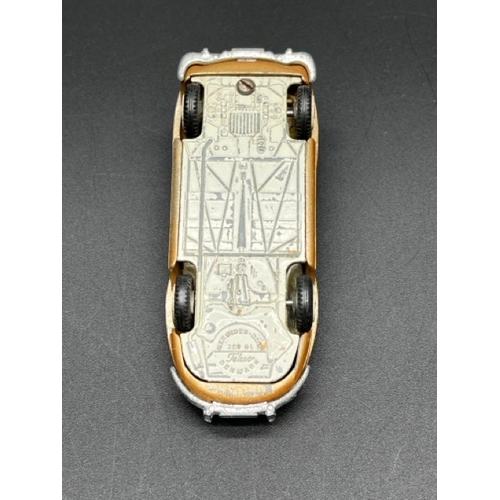 269 - Tekno No.924 Mercedes Benz 300SL - vintage Made in Denmark
(150g)
Missing driver; a few nicks and sc... 