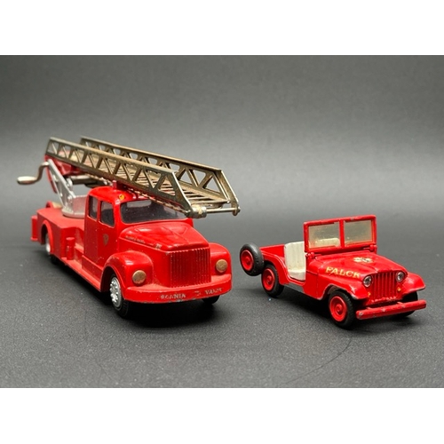 270 - Tekno 445 Scania Vabis Fire truck, with Tekno 814 Jeep - vintage Made in Denmark
(350g)
Fire truck l... 