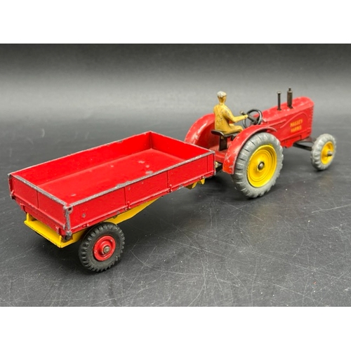 258 - Corgi, Dinky And Britains Farm Vehicles
(1700g)
Corgi Major Toys Massey Ferguson 780 Combine
Britain... 