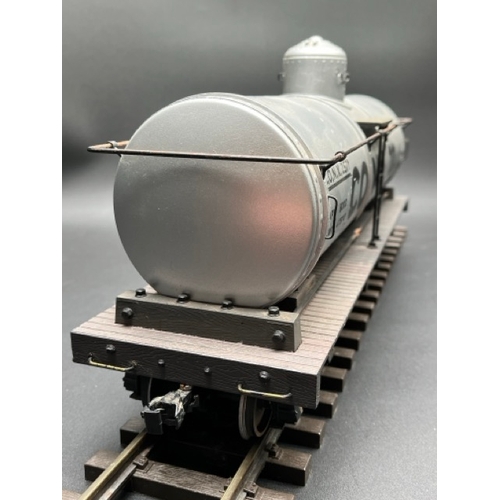 12 - Conoco Tank car/wagon G scale double bogie appearing Kit built to very good standard
(700g)
Nice det... 