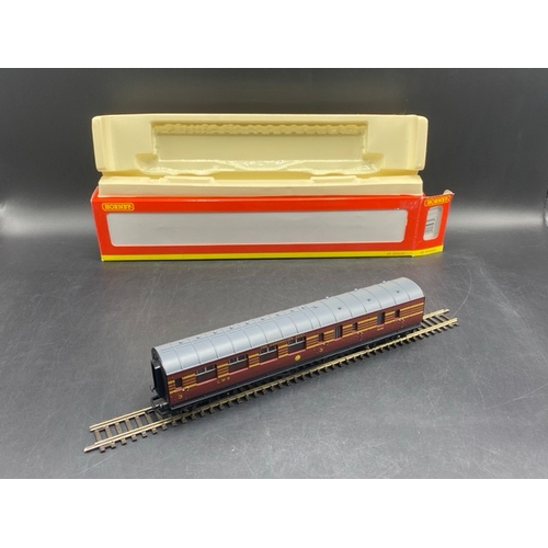 229 - Three OO gauge Hornby LMS coaches, appear un-used
(650g)
Hornby R4141 LMS Maroon (Coronation) Compos... 