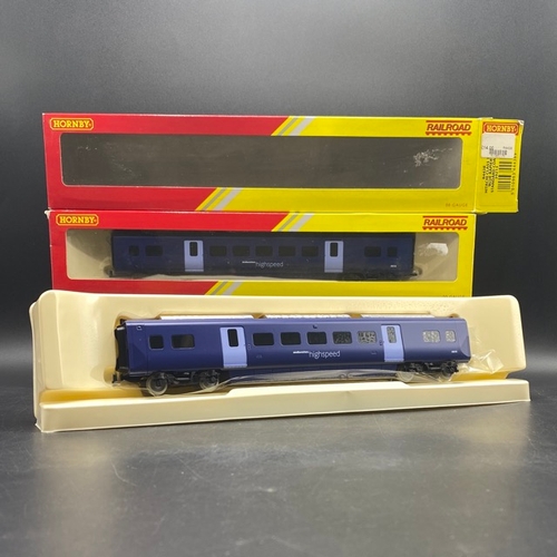 230 - Three OO Hornby R4438 Class 395 'Blue Rapier' Coach in South Eastern blue livery 39213
(600g)
'As Ne... 