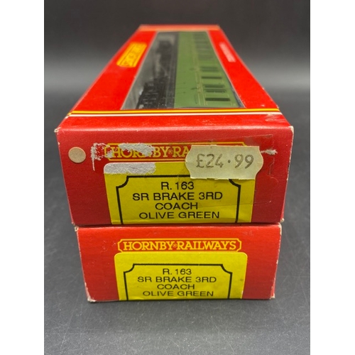 232 - 8 OO gauge Boxed Hornby Southern Railway Olive Green coaches
(1100g)
Hornby R162 Composite Coach 554... 