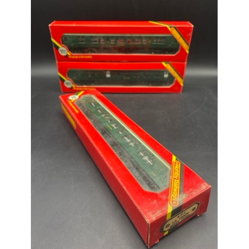 171 - 13 Hornby Margate Boxed OO gauge Rolling stock
(2250g)
Includes:-
Hornby R933 Mk1 CK corridor compos... 