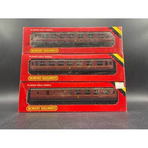 171 - 13 Hornby Margate Boxed OO gauge Rolling stock
(2250g)
Includes:-
Hornby R933 Mk1 CK corridor compos... 