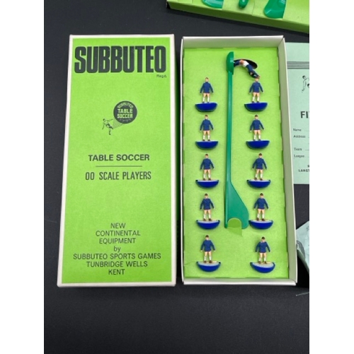 354 - Subbuteo Continental Club Edition near complete, plus heavy weight Chelsea (Good) and other accessor... 