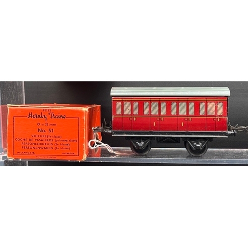 16 - Hornby Meccano Gauge O Rolling stock, Level crossing and Buffer stop most in boxes
(2000g)
Seven 'Re... 