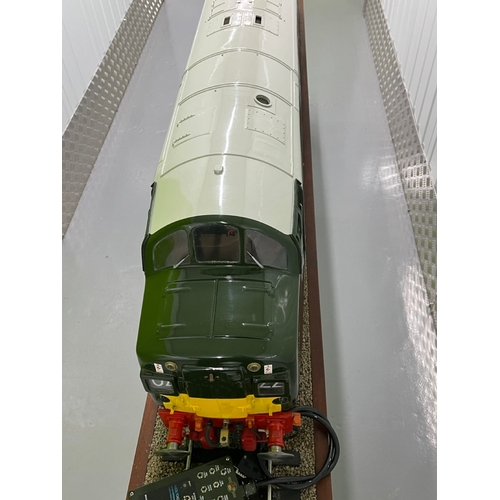 2 - 5 inch gauge Class 40 D326 in pristine condition, 