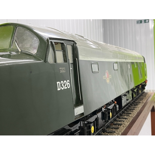 2 - 5 inch gauge Class 40 D326 in pristine condition, 