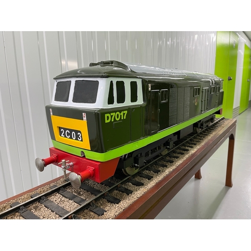 4 - 5 inch gauge Class 35 Bo-Bo Hymek D7017 Diesel locomotive in Good condition
From the Rob Denton coll... 