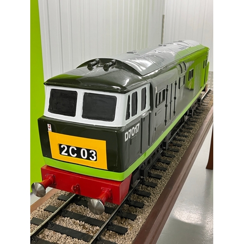 4 - 5 inch gauge Class 35 Bo-Bo Hymek D7017 Diesel locomotive in Good condition
From the Rob Denton coll... 