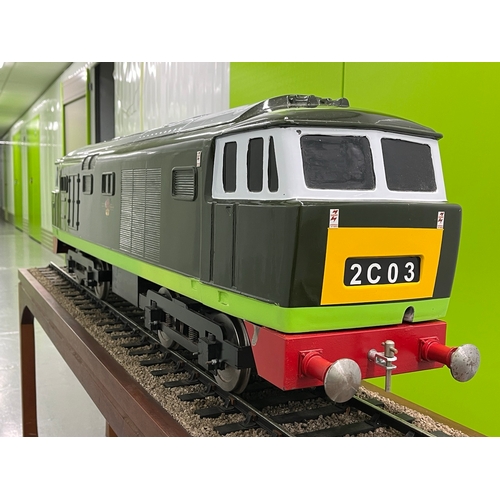 4 - 5 inch gauge Class 35 Bo-Bo Hymek D7017 Diesel locomotive in Good condition
From the Rob Denton coll... 