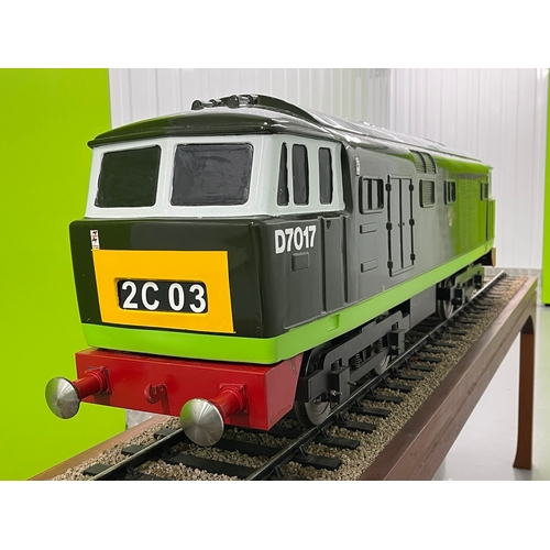 4 - 5 inch gauge Class 35 Bo-Bo Hymek D7017 Diesel locomotive in Good condition
From the Rob Denton coll... 